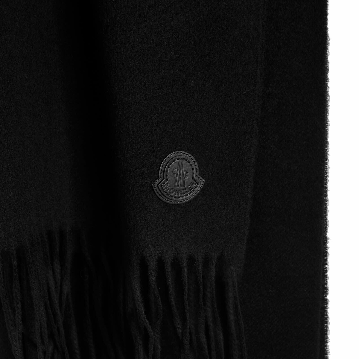 Moncler Men's Cashmere Scarf in Black 