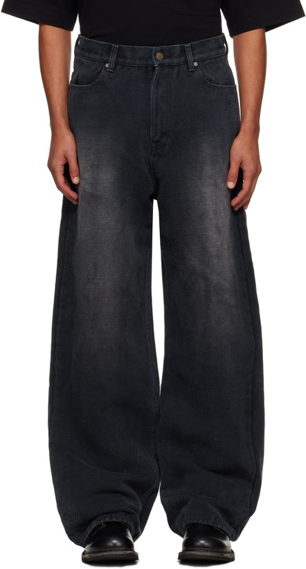 Photo: OUAT Gray Selvedge Baggie Jeans