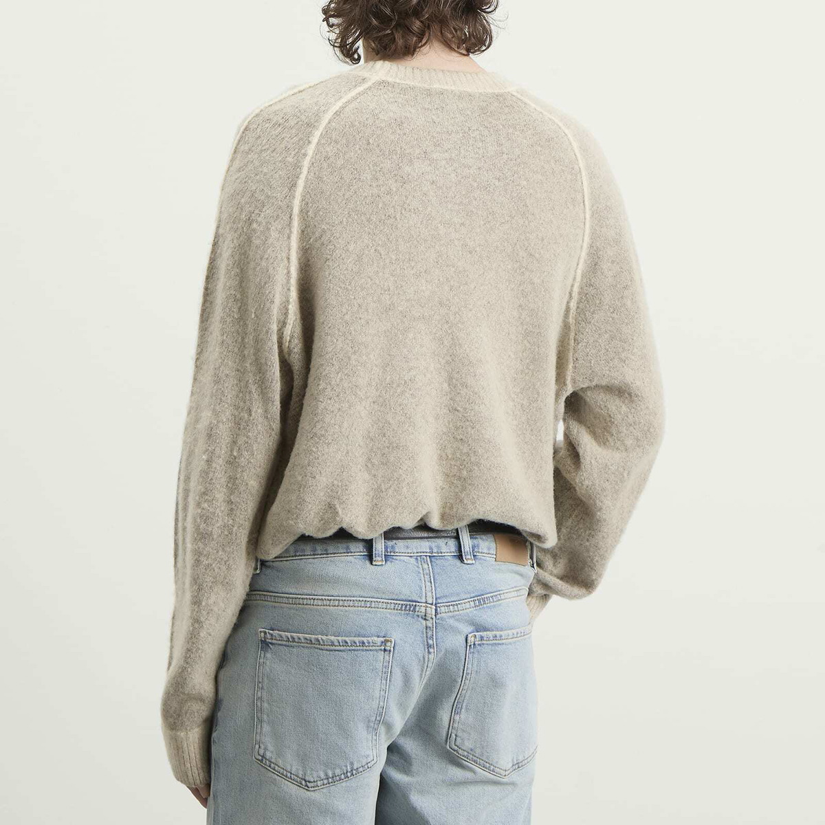 Represent Men's Lightweight Alpaca Knit Jumper in Latte