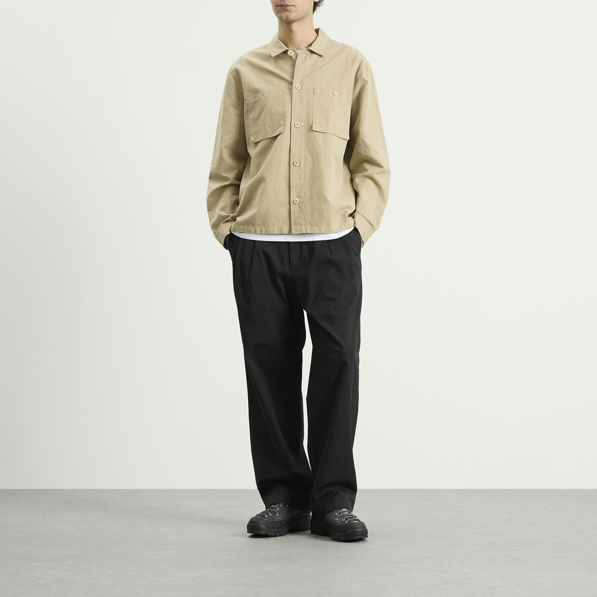 Norse Projects Men's Hestur Relaxed Twill Pleated Trousers in Black
