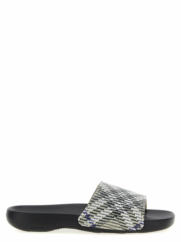 Photo: Burberry dive Check Sandals