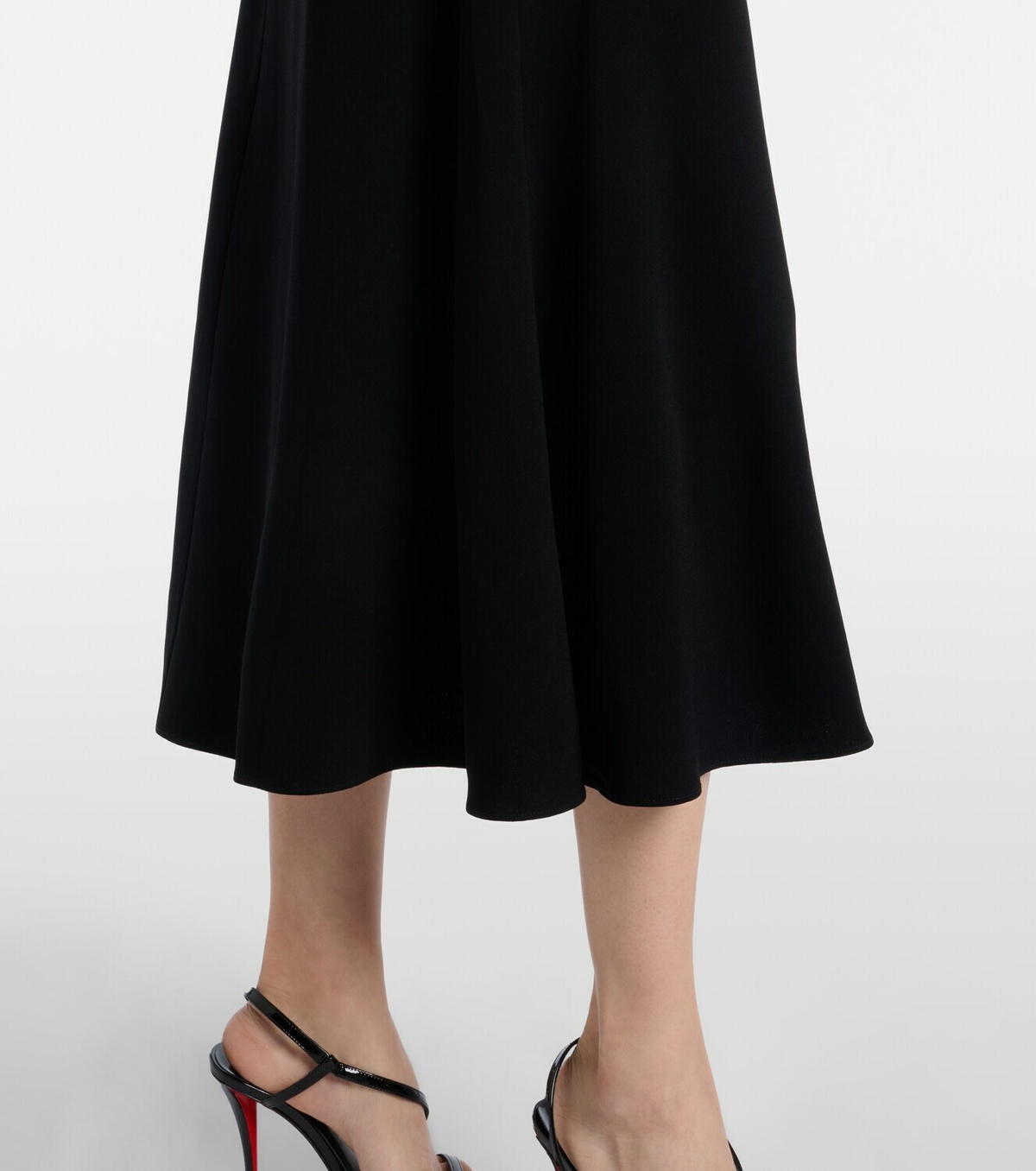 Roland Mouret Floral-appliqué crêpe midi dress