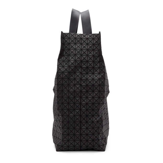 BAO BAO ISSEY MIYAKE CARTON MATTE ブラック CARTON MATTE – ISSEY MIYAKE ONLINE STORE