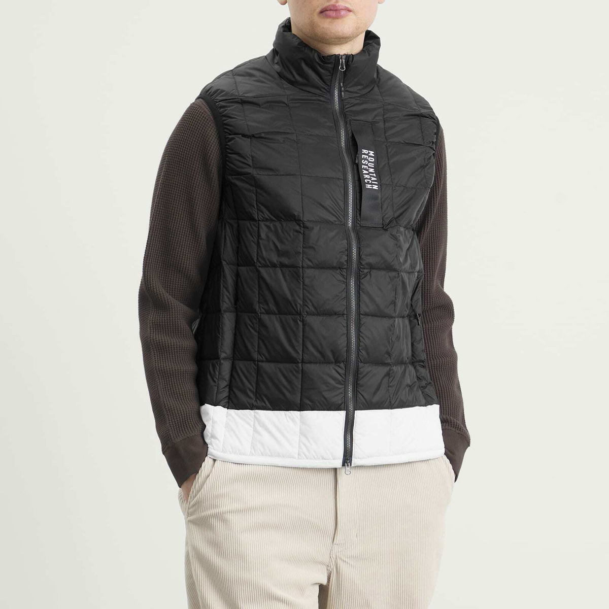 Taion Men's x Mountain Research Down Zip Vest in Black