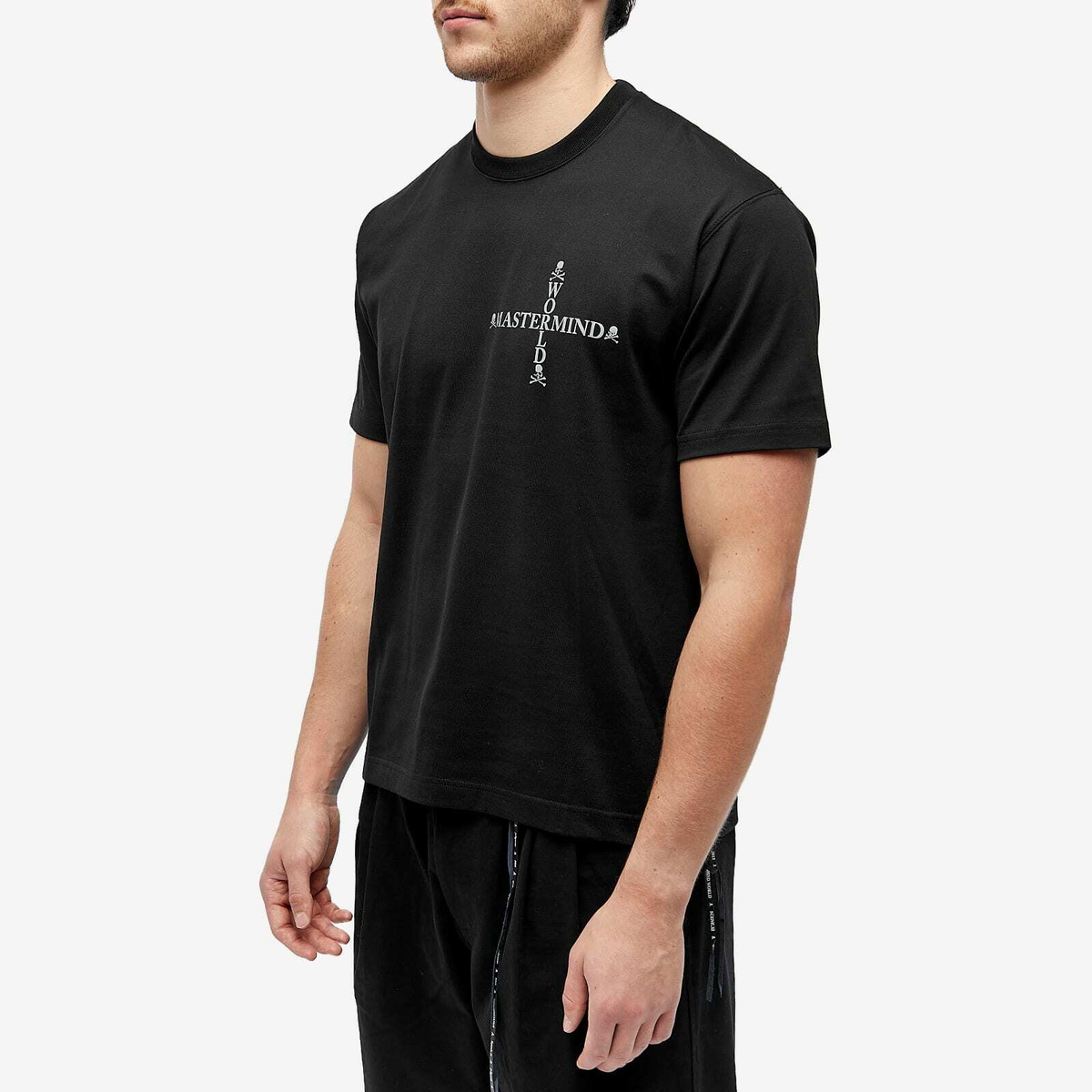 MASTERMIND WORLD Men's Cross Logo T-Shirt in Black MASTERMIND WORLD