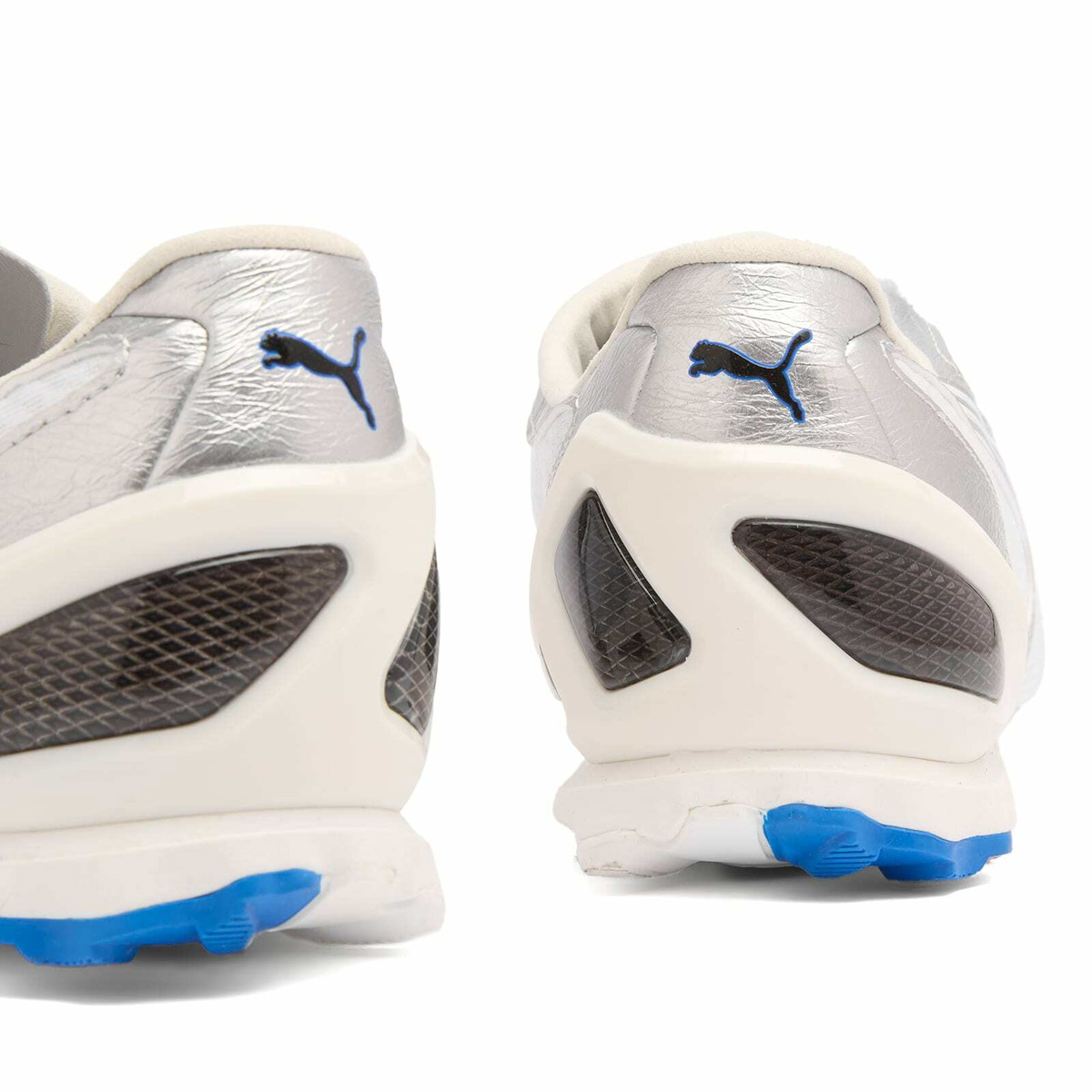 Puma V1.25 Metallic Sneaker in White/Silver