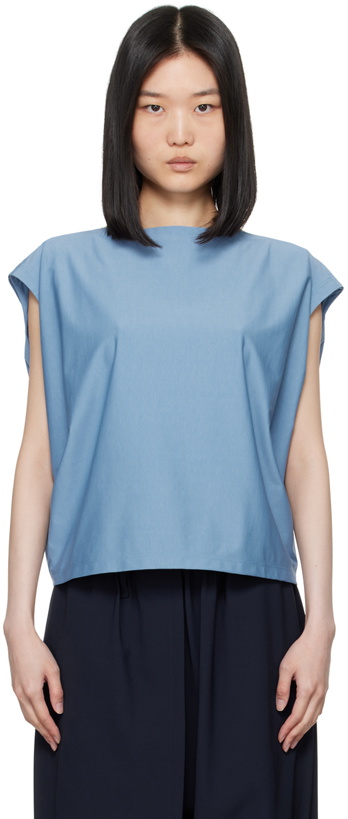 Photo: 132 5. ISSEY MIYAKE Blue Crosscut T-Shirt