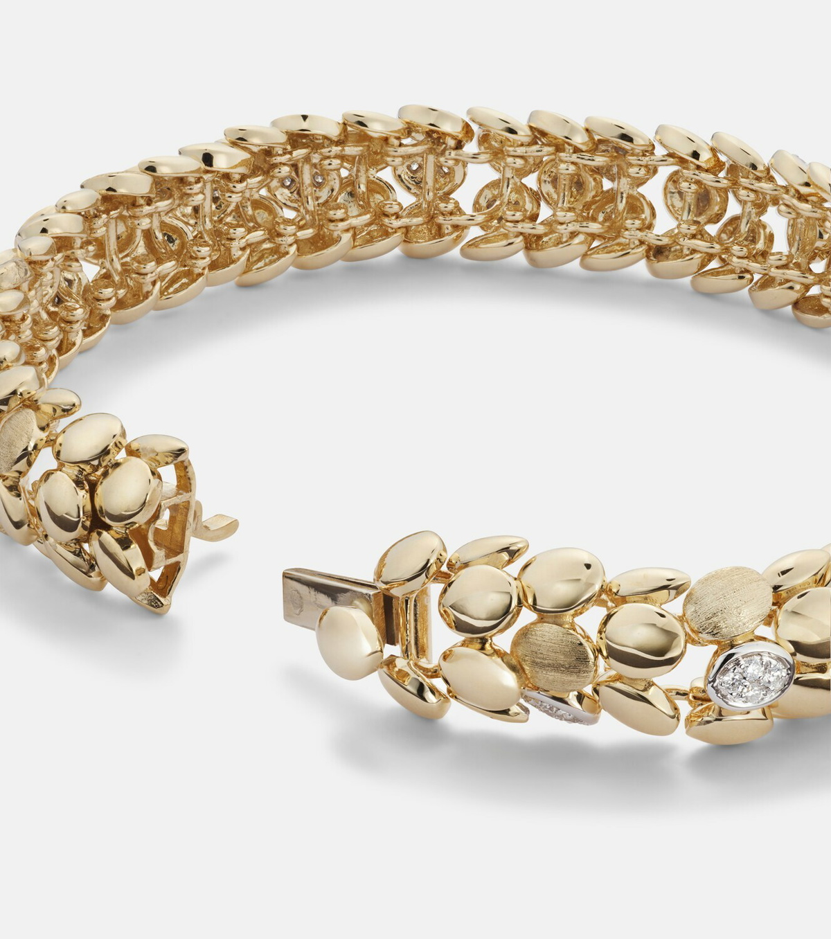 Rainbow K Blossom Small 14kt gold bangle with diamonds