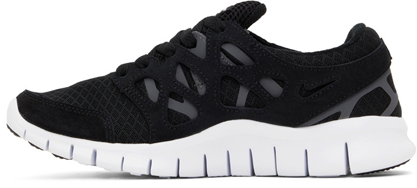 nike black and white free runs