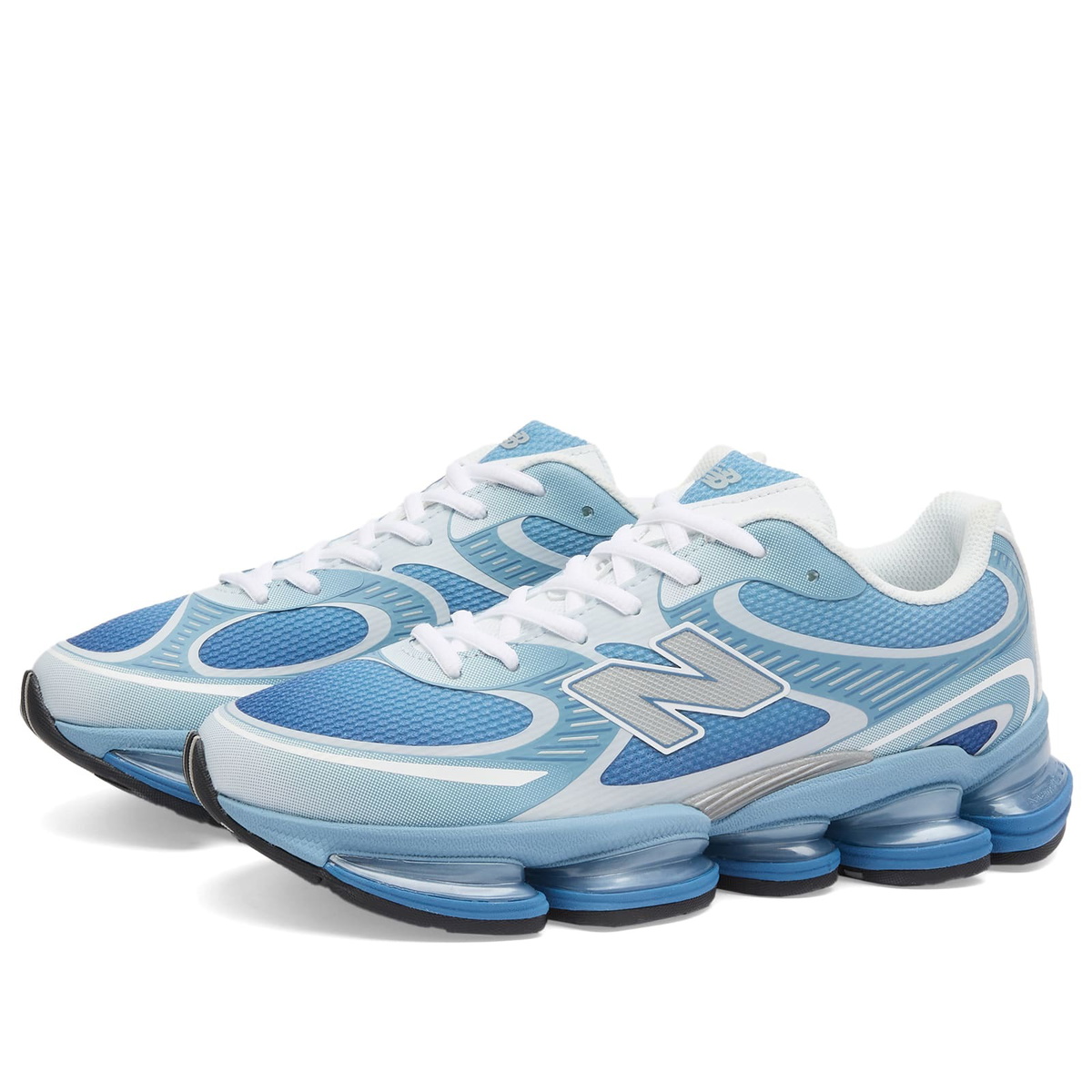 New Balance スニーカー ホワイト/ブルー ABZORB 2000 New Balance Abzorb 2000 Sneaker in Still Water New Balance