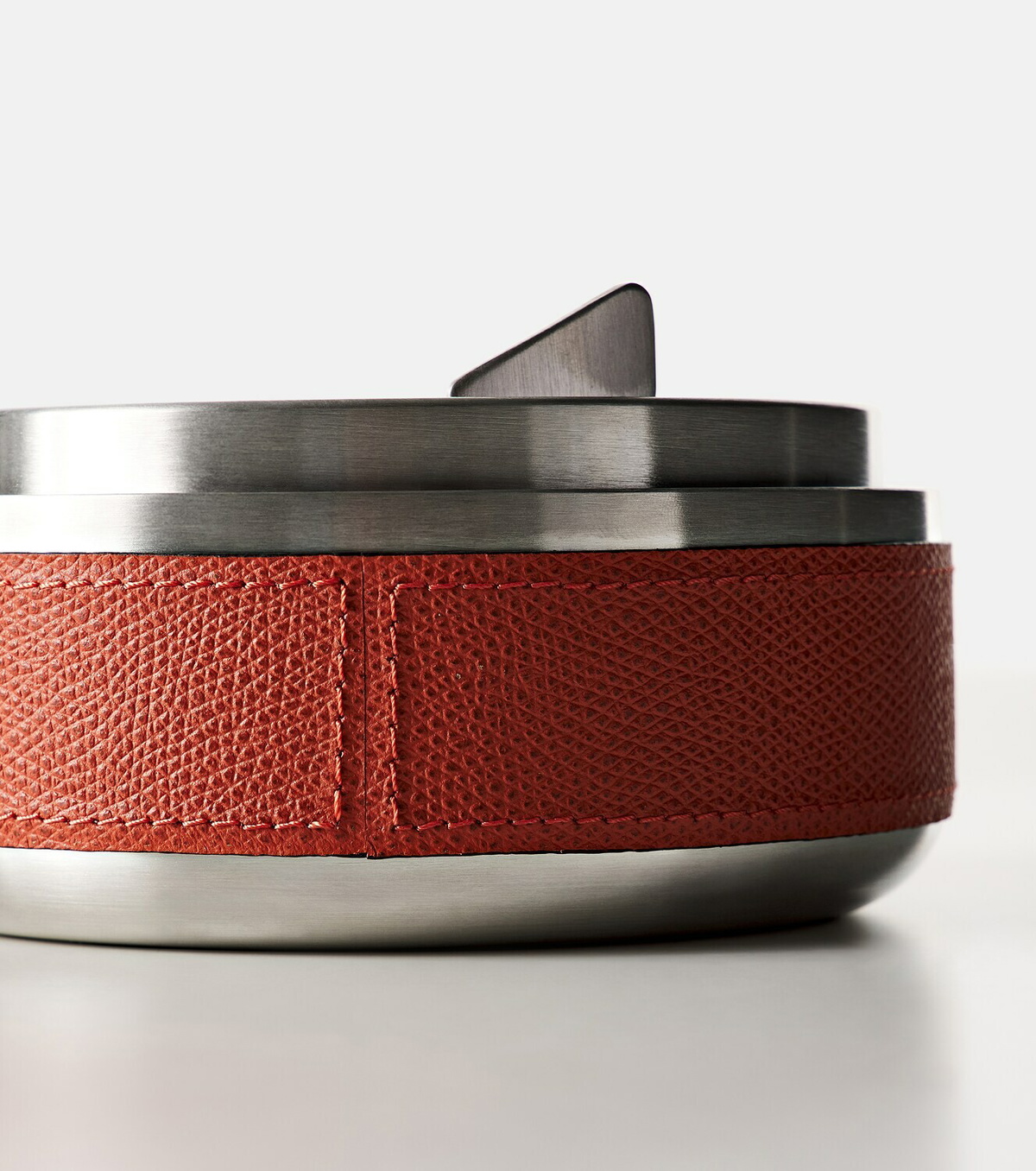Giobagnara Libeccio stainless steel and leather ashtray
