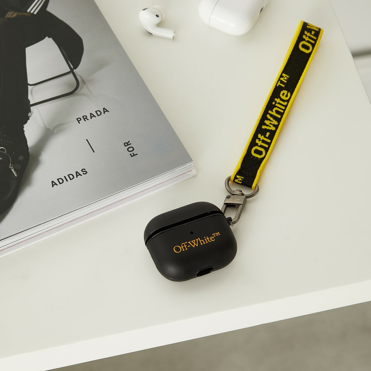 Off-White Men's Graphic Belt Airpods Case in Yellow/Black