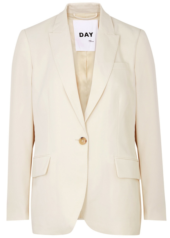 Photo: Day Birger ET Mikkelsen Hector Crepe Blazer Ivory