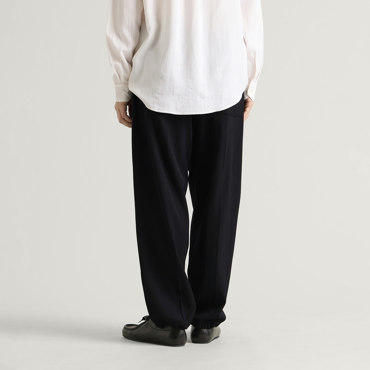 Jacquemus Men's Gio Pleated Pants in Dark Navy