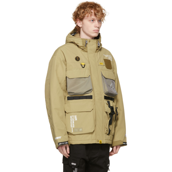 A BATHING APE フード付きジャケット ベージュ AAPE by A Bathing Ape Beige Multi Pockets Jacket AAPE by A Bathing Ape