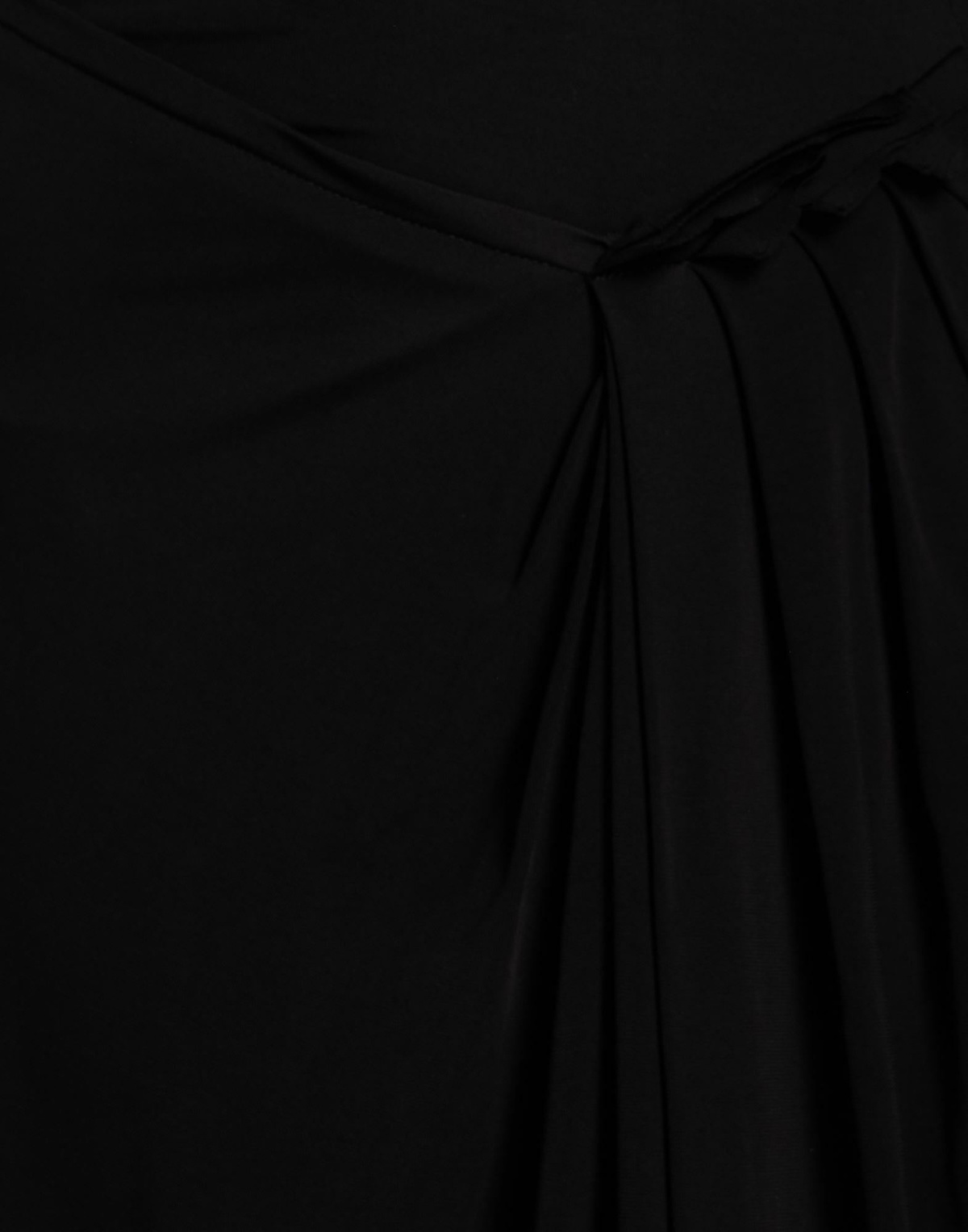 16arlington Womens Maxi dress in Black