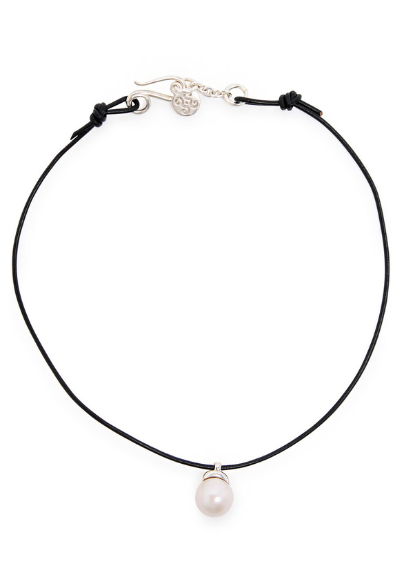 Photo: Sapir Bachar Pearl Leather Choker - One Size
