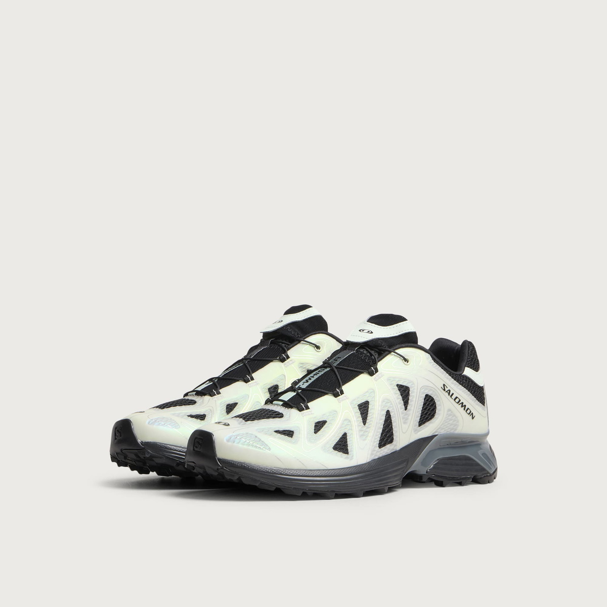 Salomon XT-Whisper Void Sneaker in Black/Aqua/Green