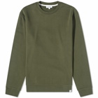 Norse Projects Men's Vagn Classic Crew Sweat in Army Green