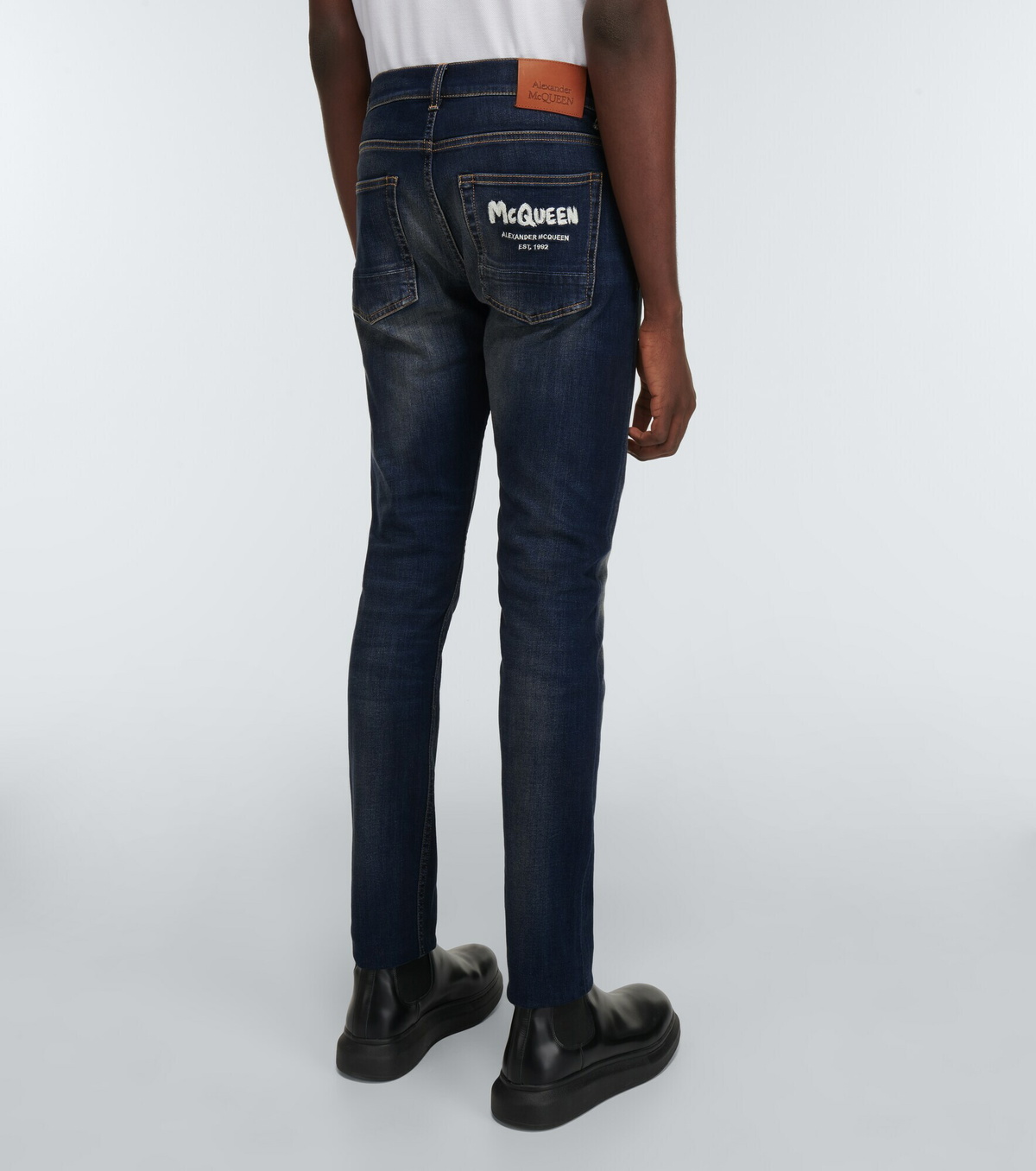 デニム・ジーパン Alexander McQueen Jeans with logo detail Men's Skull Baggy Jeans in Blue | McQueen NL