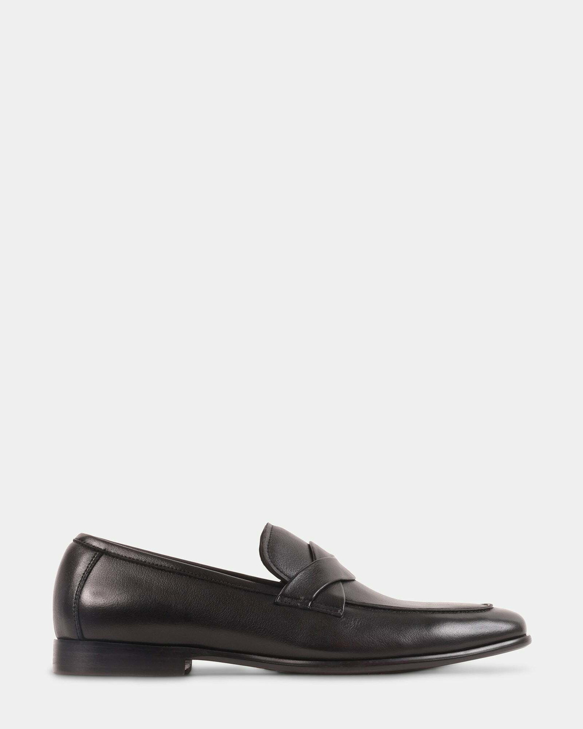 Steve Madden Chevoit Loafers in Black