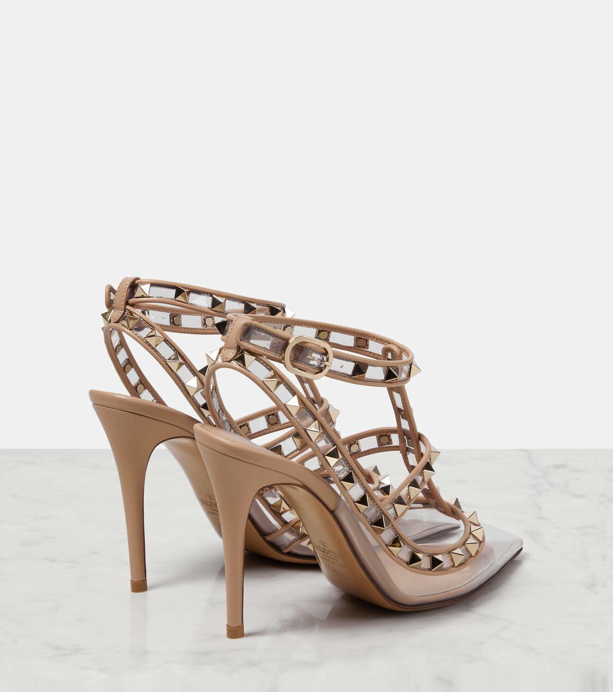 VIP【送料関税込】VALENTINO GARAVANI ROCKSTUD LEATHER PUMPS VALENTINO GARAVANI Rockstud leather pumps | NET-A-PORTER