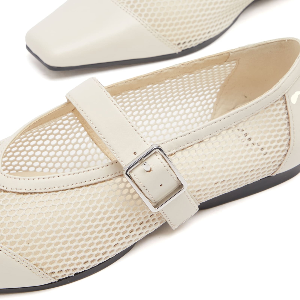Vagabond Shoemakers Women's Wiolette Buckle Ballet Shoe in Mesh in Off White