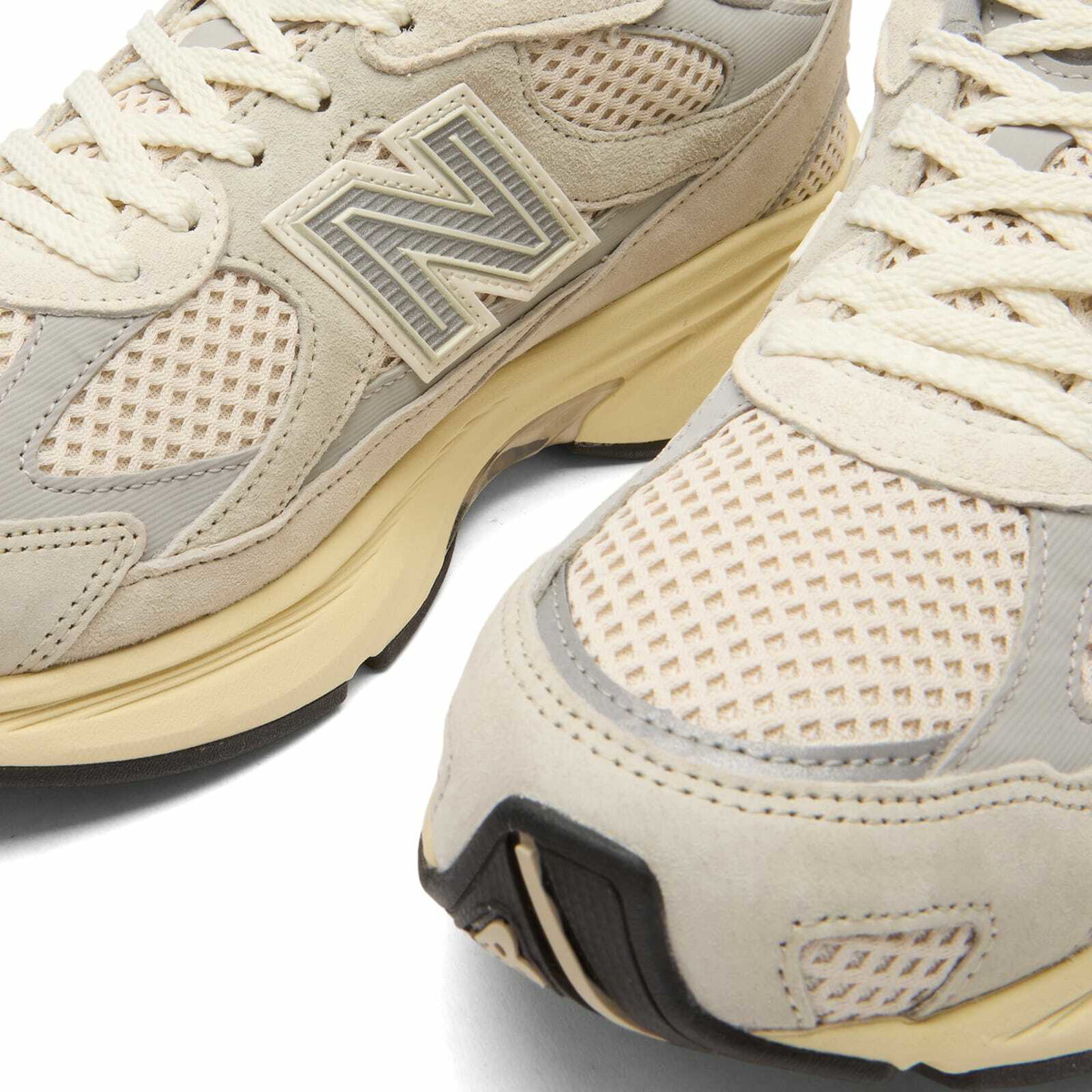 New Balance 2010 Presented by END. Sneaker in Moonbeam