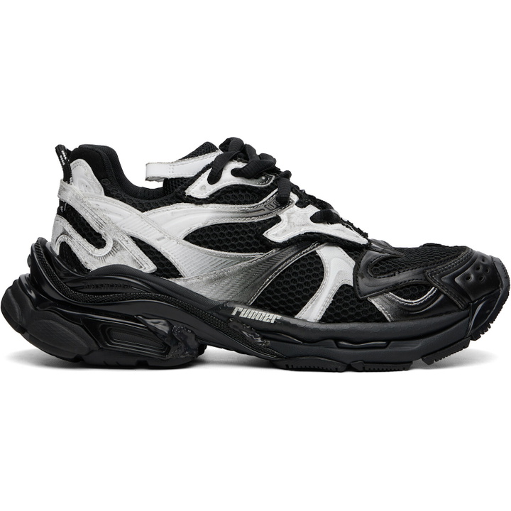 Photo: Balenciaga Black Runner 2 Sneakers