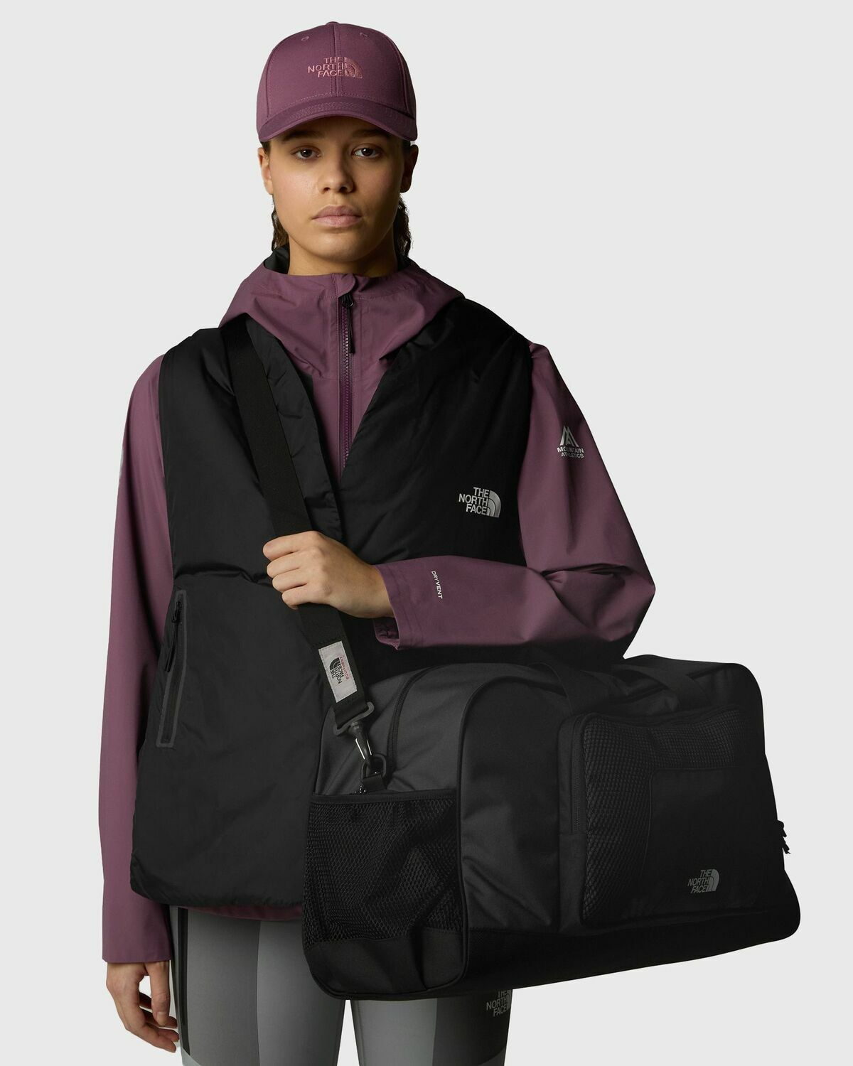 The North Face Y2K DUFFEL Black Mens Duffle Bags & Weekender