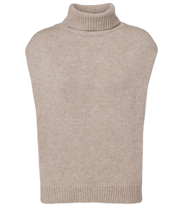Photo: Jardin des Orangers Turtleneck wool and cashmere sweater vest