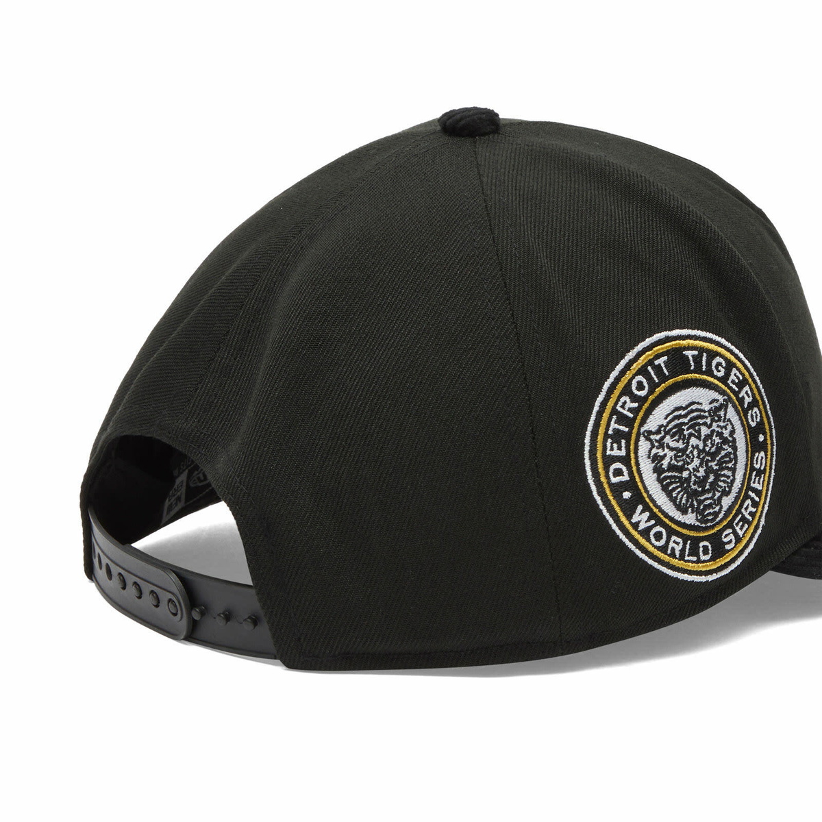 New Era Detroit Tigers Coops Cord 19Twenty Cap in Black 