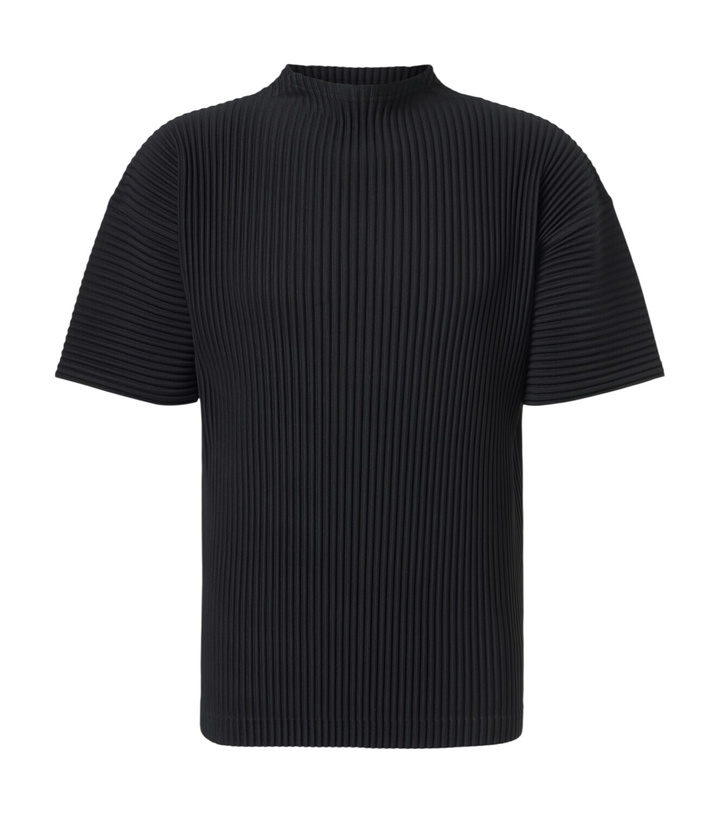 Photo: Homme Plissé Issey Miyake Monthly Colors: March pleated T-shirt