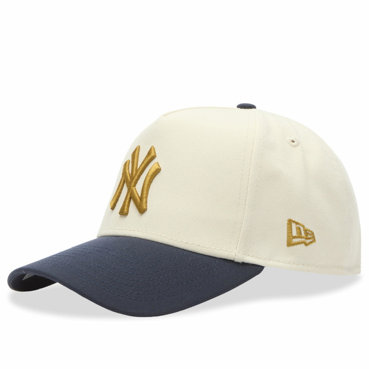Photo: New Era New York Yankees WS Patch 9Forty E-Frame in Navy 