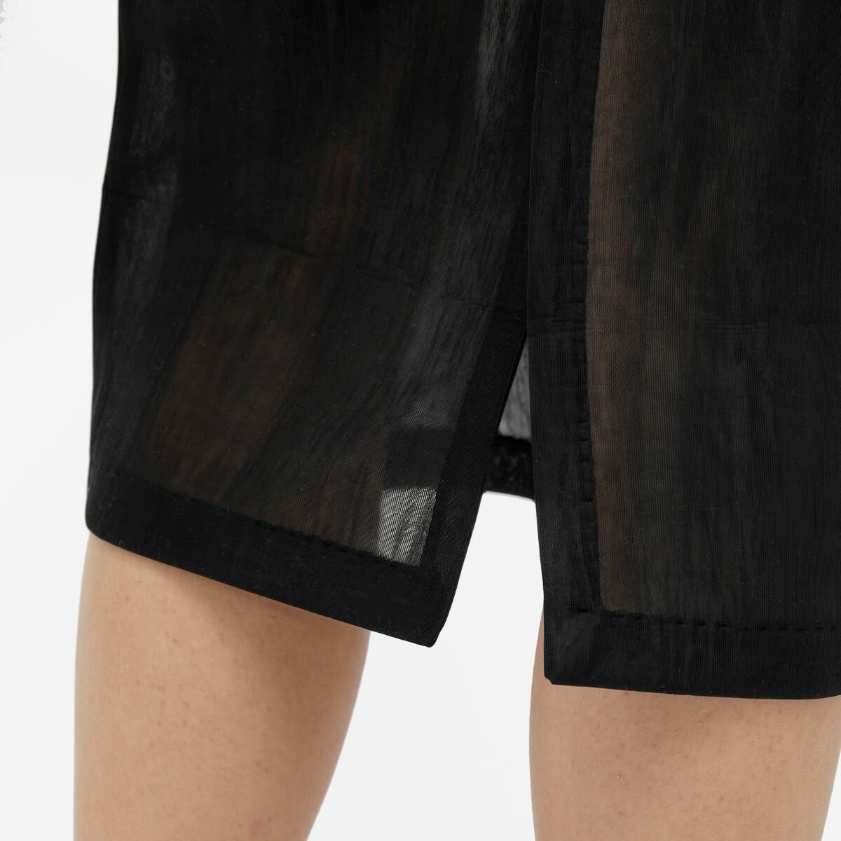 Auralee Women's Elastic Sheer Nylon Skirt in Black
