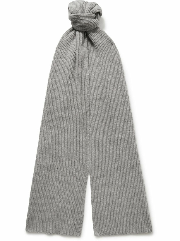 Photo: William Lockie - Ribbed Cashmere Scarf