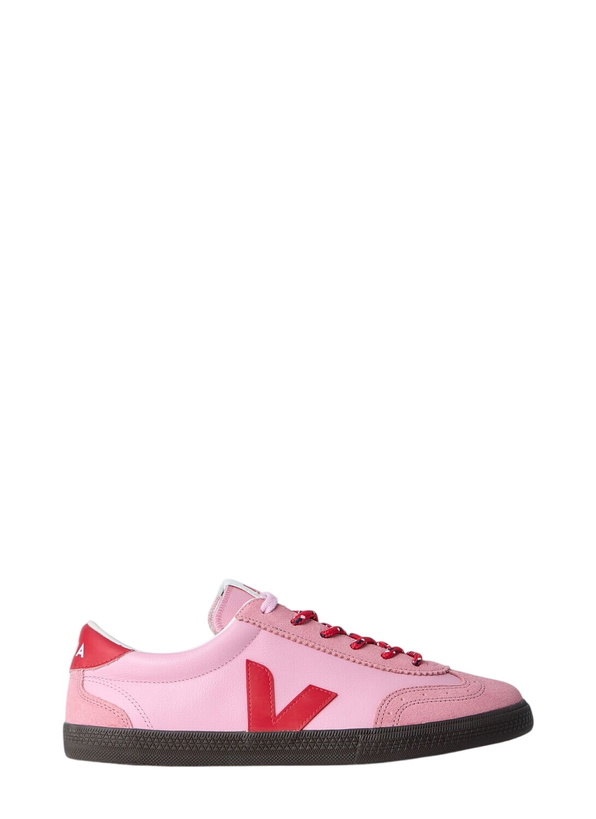 Photo: Veja Volley Sneakers