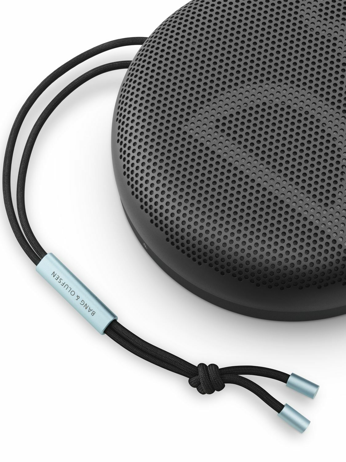BANG & OLUFSEN Beosound A1 Anthracite Oxygen Speaker