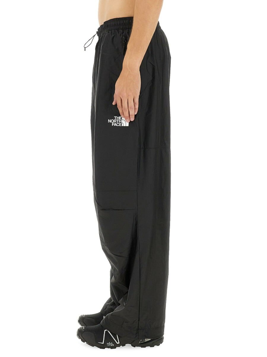 ウェア THE NORTH FACE - THE NORTH FACE ENGINEERED TRACK PANT The North Face Nse Wind Track Pant | NF0A8BJQJK31 | AFEW STORE