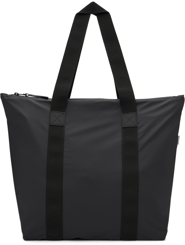 Photo: RAINS Black Rush Tote