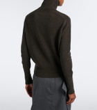 Victoria Beckham Wool turtleneck sweater