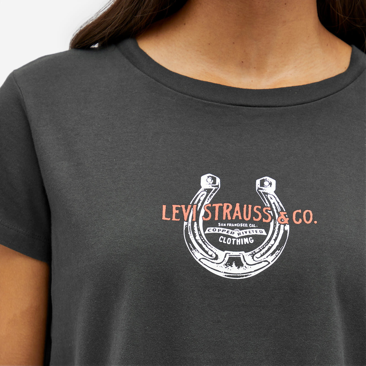 Levi's Women's Boxy Graphic T-Shirt in Black