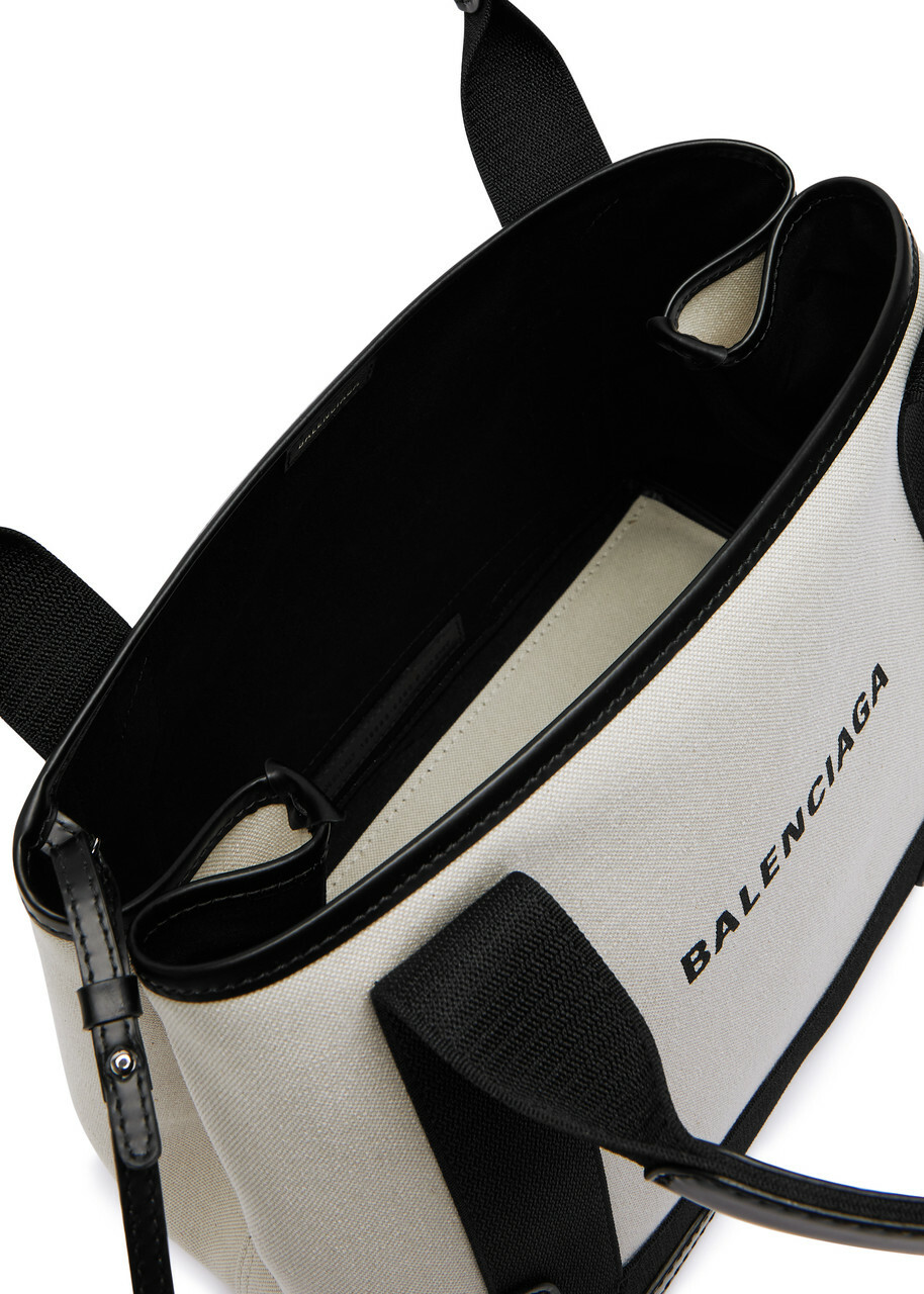 【関税込み】BALENCIAGA SMALL CABAS Women's Navy Cabas Small in Beige | Balenciaga US