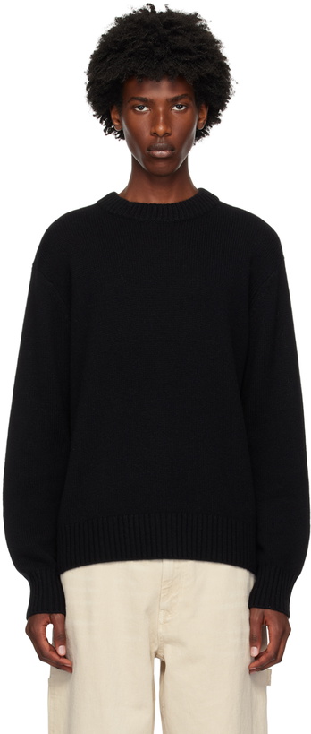 Photo: LISA YANG Black Kristian Sweater