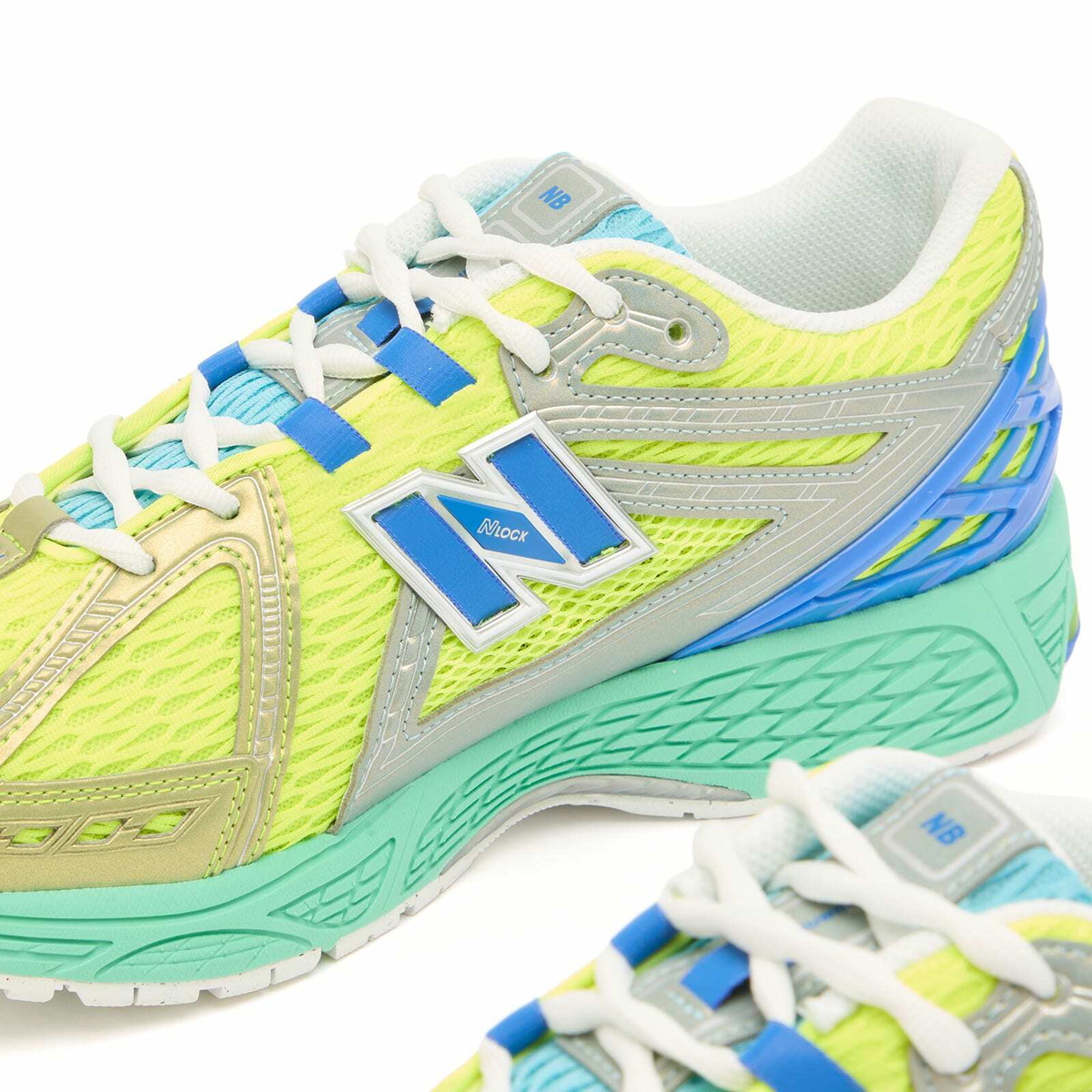 New Balance 1906 Sneaker in Alkaline Green/Blue Bird