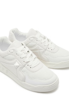 Valentino One Stud Quilted Leather Sneakers White And Black