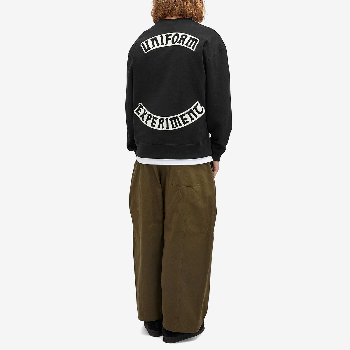 Uniform Experiment Men's Chenille Back Logo Sweatshirt in Black