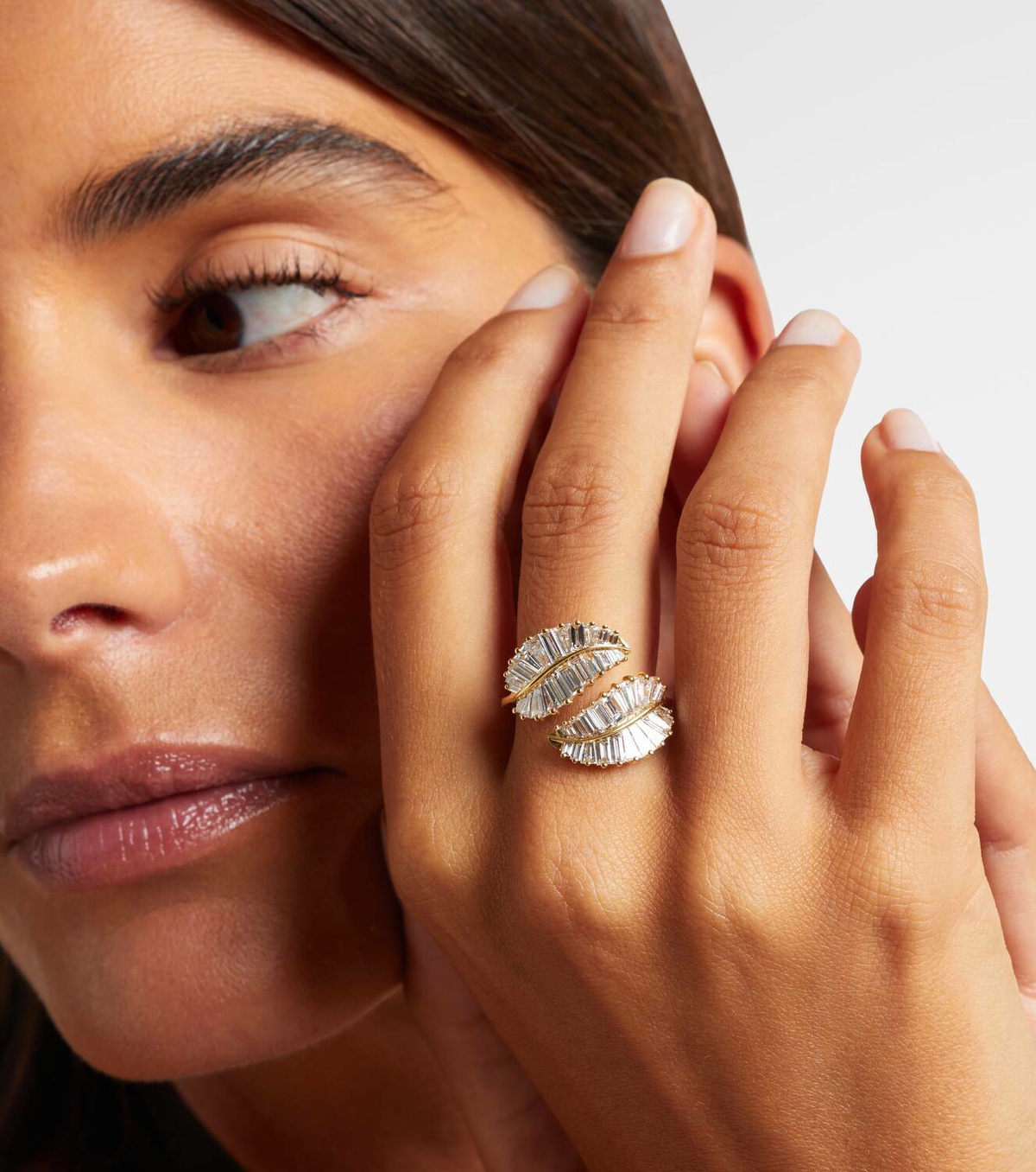Anita Ko Palm Leaf 18kt gold ring with diamonds