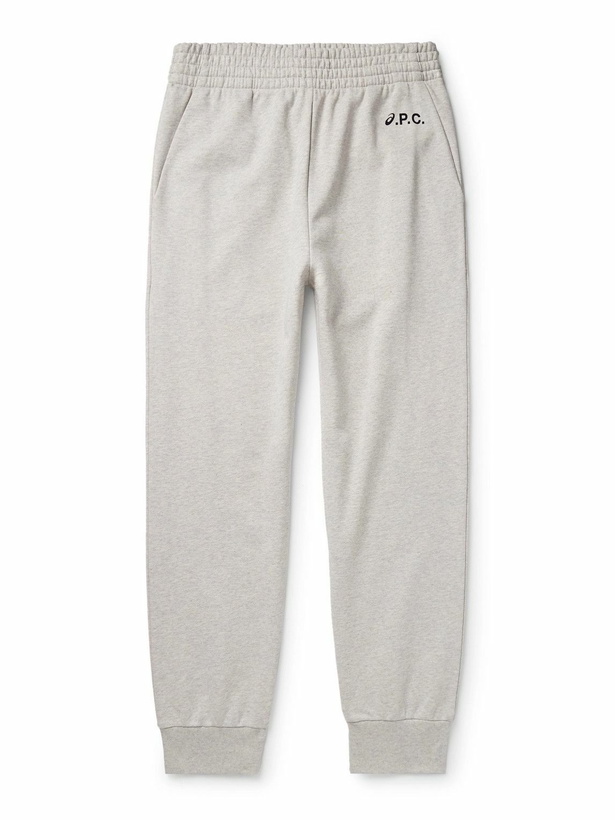 Photo: A.P.C. - ASICS Jogging Hill Tapered Logo-Print Organic Cotton-Jersey Sweatpants - Gray