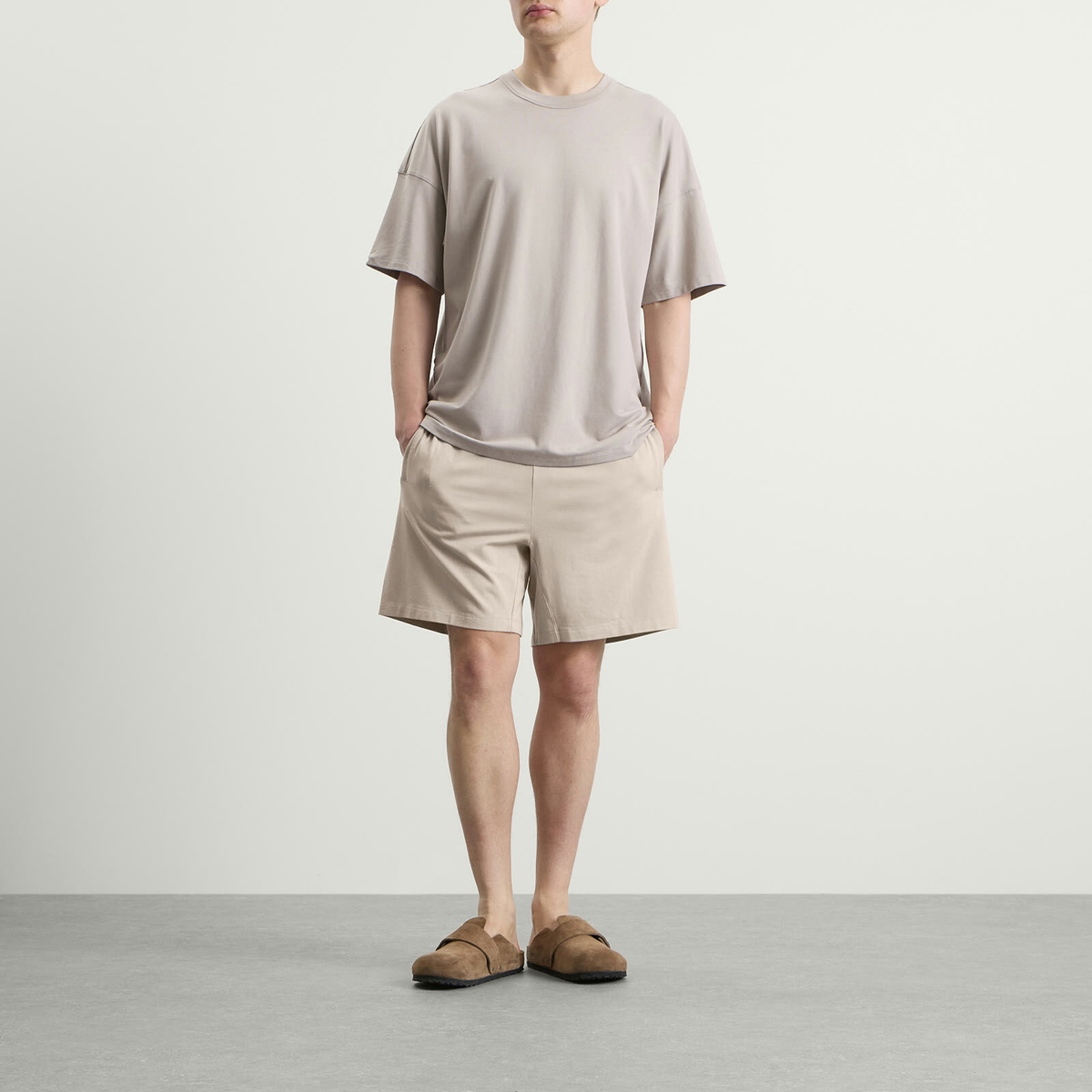 SKIMS Men's Jersey Lounge Relaxed Short in Linen